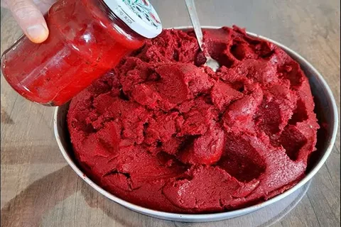 رب گوجه‌ فرنگی کم نمک خوش‌ عطر مناسب آشپزی حرفه‌ ای